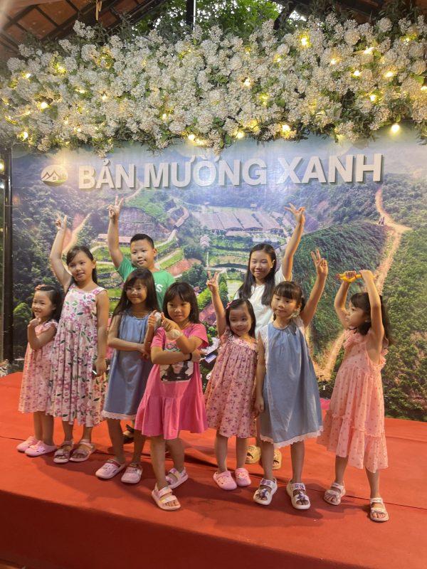 Bản Mường Xanh – Nông trại vui vẻ